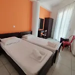 Aparthotel Galini & 3*