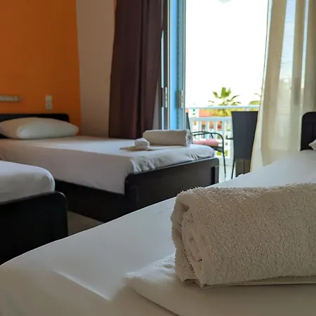 Aparthotel Galini & 3*